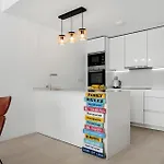 Luxury Penthouse With Big Terrace And Seaviews Apartmán