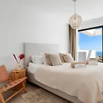 Luxury Penthouse With Big Terrace And Seaviews Apartmán
