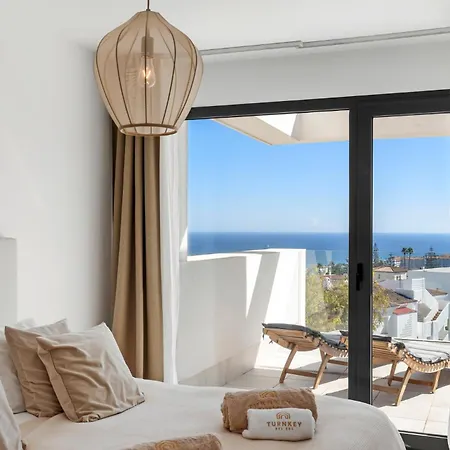 Luxury Penthouse With Big Terrace And Seaviews
